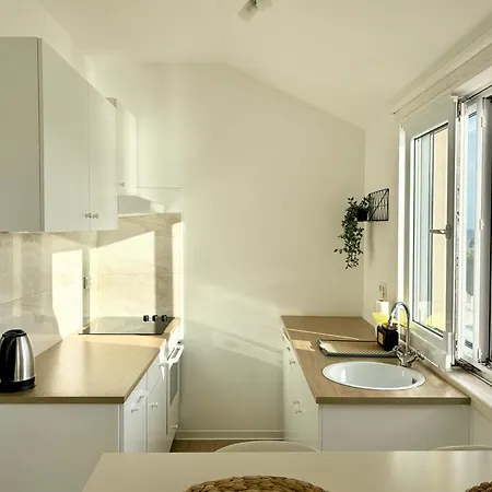 Apartamento Seaview Sara *